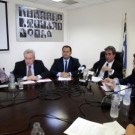 Τι είπε ο υπουργός όταν ρωτήθηκε εάν οι αλλαγές στο Δημοτικό γίνονται για να μειωθούν οι θέσεις των εκπαιδευτικών