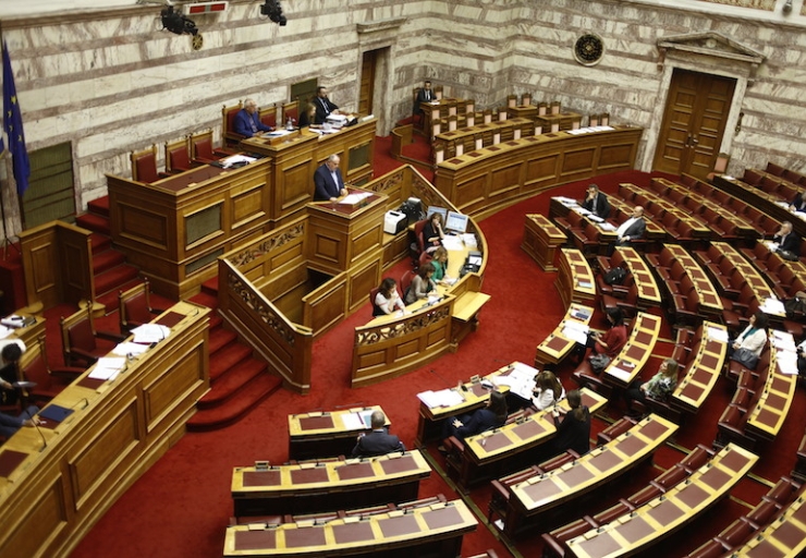 Δεν συζητήθηκε και πάλι η επίκαιρη ερώτηση για τα επαγγελματικά δικαιώματα των ΤΕΙ