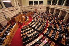 Το υπουργείο απέρριψε τις τροπολογίες του ΣΥΡΖΑ και του ΚΚΕ για τους μαθητές της Α Λυκείου