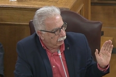 Επαγγελματικά Δικαιώματα: Με τον τετραγωνισμό  του κύκλου παρομοίασε το πρόβλημα ο υπ. Παιδείας