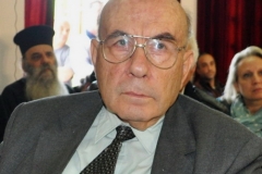 Αποχαιρετισμός της  ΠΕΘ   στον νομικό της σύμβουλο Γεώργιο Κρίππα