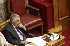 ΥΦ. ΠΑΙΔΕΙΑΣ: Προηγούνται οι αποσπάσεις στο εξωτερικό χωρίς επιμίσθιο